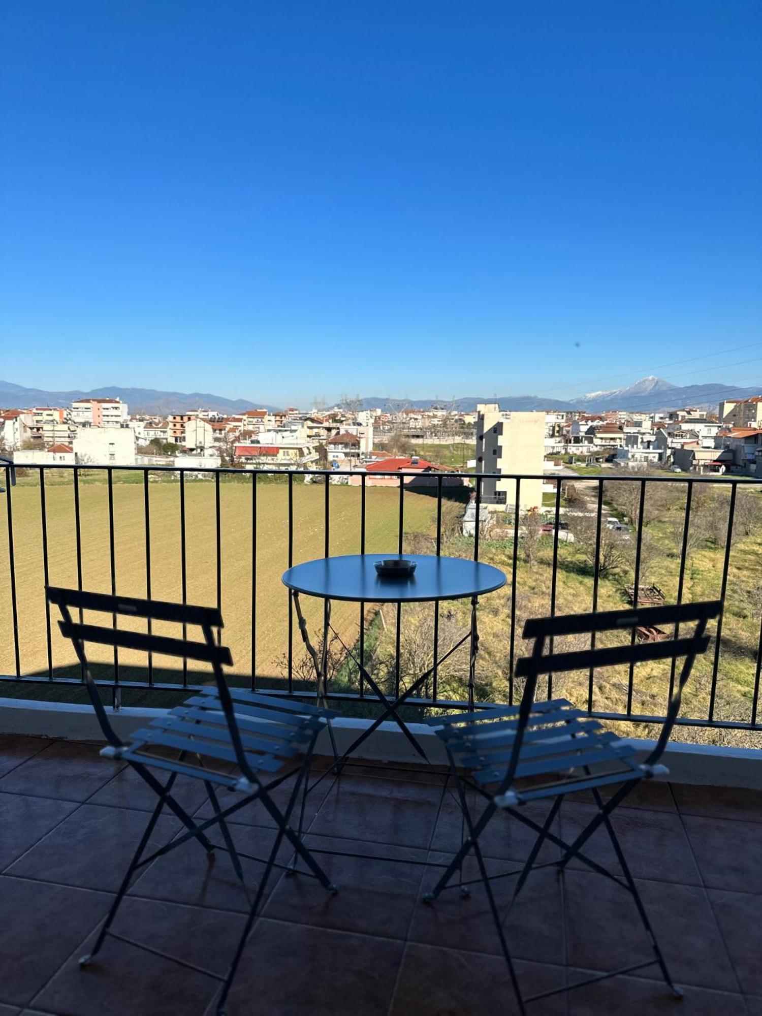 Νεάπολη Apartment Larissa Exterior photo