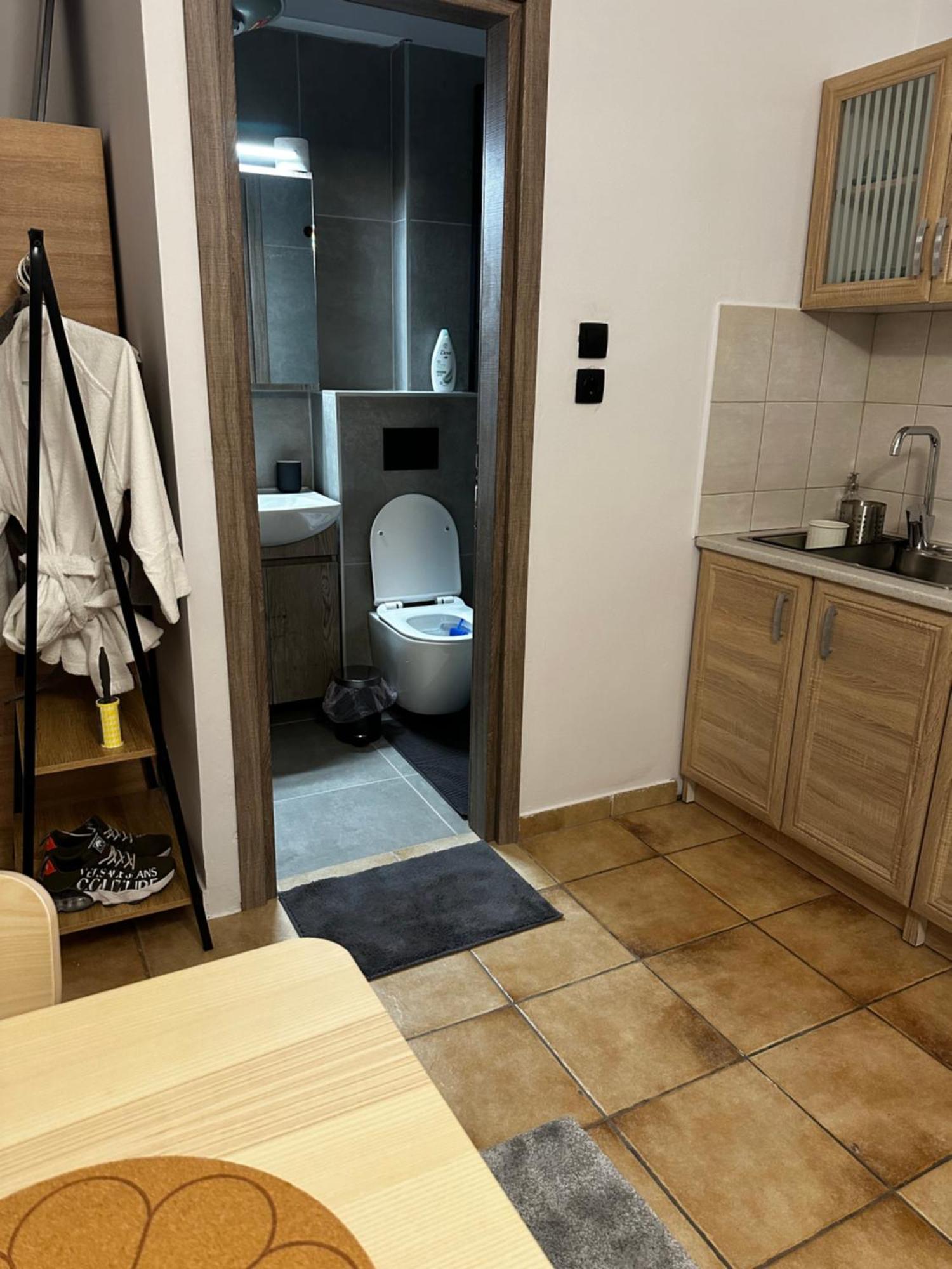 Νεάπολη Apartment Larissa Exterior photo